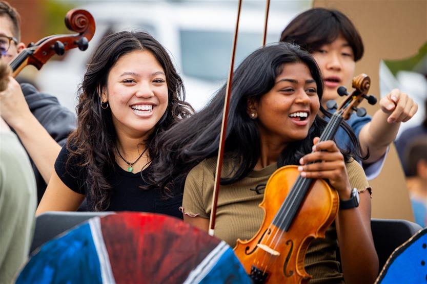Schools celebrate homecomings